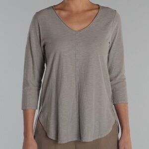 New “Cut •Loose” 3/4 Sleeve V Neck Slub Linen Blend Top  Ladies L Gray